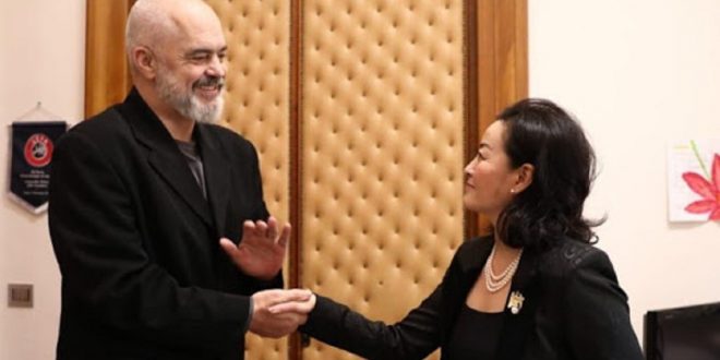 Kryeministri, Edi Rama takon ambasadoren amerikane, Yuri Kim, diskutojnë për stërvitjen ushtarake “Defender 21”