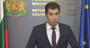 Kryeministri bullgar Petkov shkarkoi ministrin e Mbrojtjes, për shkak të ngurrimit për ta emëruar drejt intervenimin rus në Ukrainë