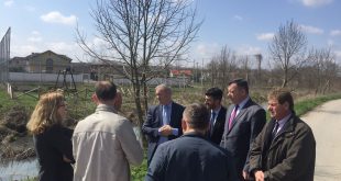 Nisin përgatitjet për asfaltimin e rrugës dhe rregullimin e kanalizimit në fshatin Krushevë e Madhe