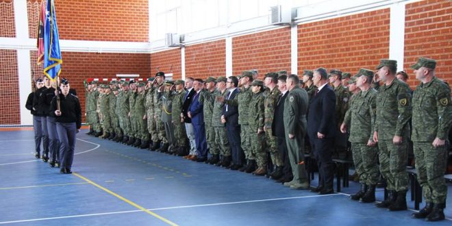 Në Komandën e Forcave Tokësore të FSK-së u zhvillua ceremonia e ndërrimit të Komandës