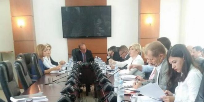 Projektligji për demarkacionin e Kosovës me Malin e Zi duhet të hidhet poshtë