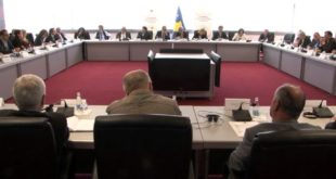 Komisioni qeveritar i Kosovës për personat e pagjetur mbajti një tryezë në Prishtinë