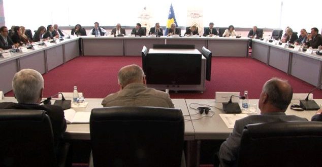 Komisioni qeveritar i Kosovës për personat e pagjetur mbajti një tryezë në Prishtinë