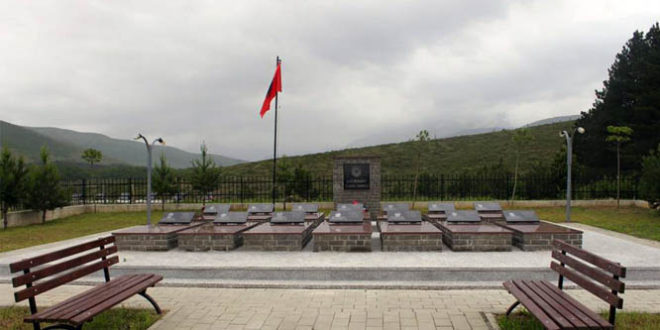 Sot në Ponoshec të Gjakovës është përuruar Kompleksi Memorial i varrezave të dëshmorëve