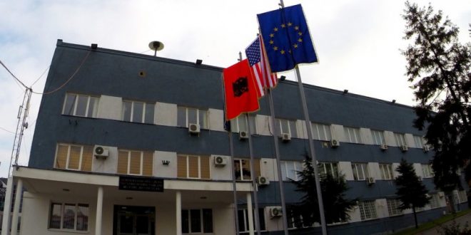 Policia ishte e paralajmëruar se do të sulmohet zyrtari i komunës së Gjilanit, por reagoi vetëm pas sulmit