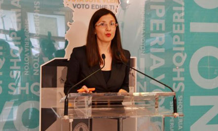 KQZ-ja në Shqipëri ka vendosur të shtyjë me 60 minuta orarin zyrtar të mbylljes së qendrave të votimit