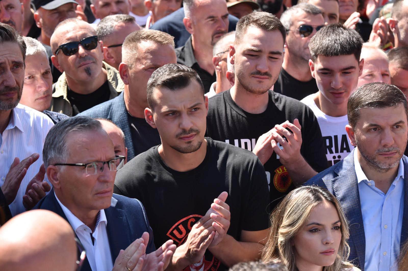 Klestor Veseli pas protestës  Nuk e kemi humbur besimin te bota perëndimore dhe drejtësia e saj