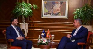 Memli Krasniqi u takua me kryetarin e Malit të Zi Gjukanoviq dhe e falënderoi për mbështetje të vazhdueshme të Kosovës