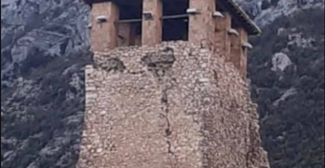 Tërmeti i fuqishëm 6.4 ballë që goditi Shqipërinë pos viktimave dhe dëmeve të mëdha ka dëmtuar edhe kalanë e Krujës