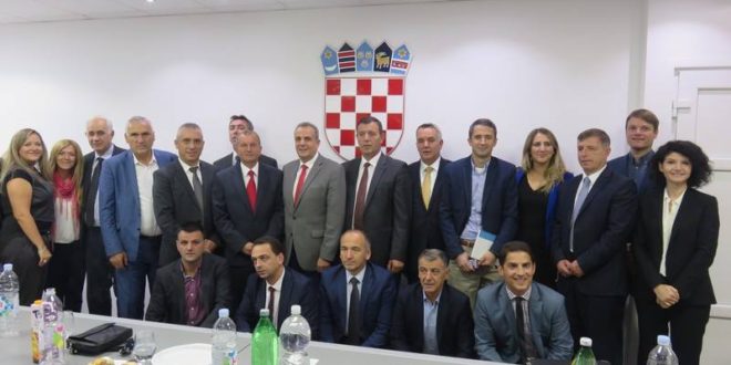 Kryetarët e komunave të Kosovës në vizitë studimore në Kroaci