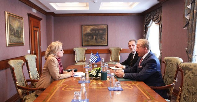 Ministri i Jashtëm, Behxhet Pacolli është takuar më ambasadoren e Greqisë në Kosovë, Konstantina Athanassiadou