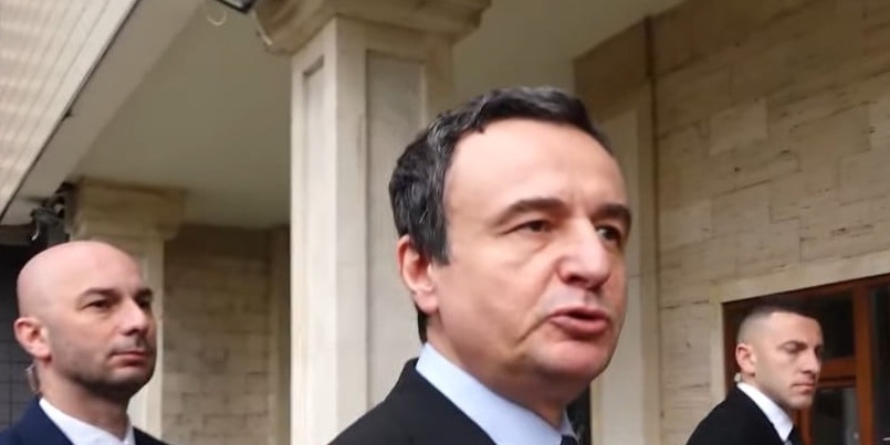 Albin Kurti iu shmanget pyetjeve për 24 hektarët e Deçanit pas deklaratës së Rashiqit