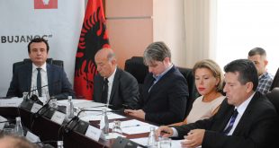 Albin Kurti: Shqiptarët e Kosovës Lindore kanë paguar çmimin më të lartë, duke mbetur jashtë Kosovës e Shqipërisë