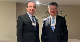 Pesë diplomatë të nivelit të lartë nga Brukseli dhe Uashingtoni po qëndrojnë për vizitë zyrtare në Prishtinë