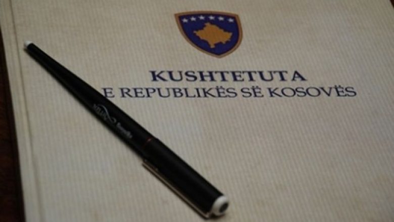 Njohësit e Kushtetutës kanë thënë se duhen bërë ndryshime Kushtetuese që zgjedhja e Presidentit të mos bëhet me pazare politike