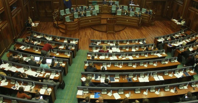 Donacionet nga Serbia kanë sjellë përplasje verbale mes detpuetëve në seancën e sotme të Kuvendit të Kosovës