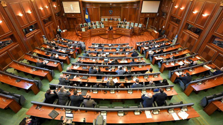 Bllokada në Kuvendin e Kosovës vazhdon   pagat për deputetët ngjallin debat