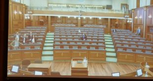 Mytaher Haskuka: Deputetët e pushtetit pas pauzës nuk kthehen në Kuvend, po dalin për fushatë