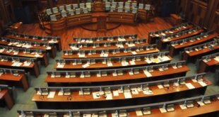 Në seancën plenare të Kuvendit të Kosovës vazhdoi debati lidhur me pretendimet për shkeljet në Ministrinë e Infrastrukturës