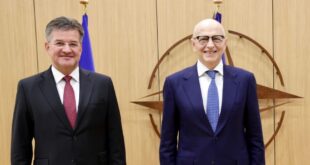 Zëvendës-sekretari i Përgjithshëm i NATO-s, Mircea Geoana thotë se është koha që Kosova e Serbia të bëjnë kompromise