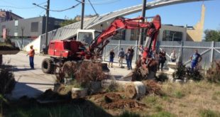 Barrikadat janë hequr vetëm në pjesën jugore të Urës së Ibrit, në Mitrovicë, por jo edhe në pjesën veriore
