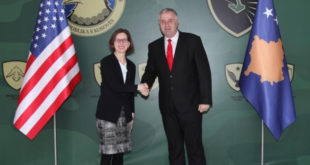 Ministri i FSK-së, Rrustem Berisha e ka pritur në takim zyrtar ndihmës-sekretaren Departamentit të Mbrojtjes të SHBA-ve, Laura Cooper