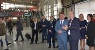 Ministri i Infrastrukturës, Pal Lekaj me bashkëpunëtorë, vizituan Aeroportin Ndërkombëtar të Prishtinës “Adem Jashari