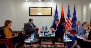 Ministri Lekaj priti në një takim ambasadorin ambasadorin e Mbretërisë së Bashkuar në Kosovë, Ruairi O’ Connel