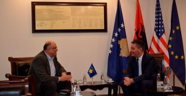 Mnistri Pal Lekaj u takua dhe bisedoi me ambasadorin e Kosovës në Shqipëri, Sylë Ukshini