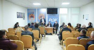 Kryetari në detyrë i Partisë Demokratike të Kosovës, Enver Hoxhaj i takon degët e PDK-së në Skënderaj dhe Drenas