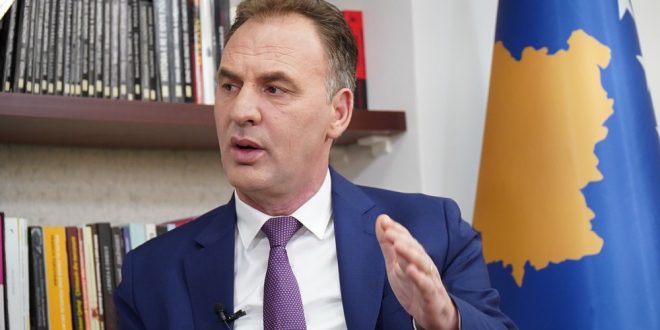 Fatmir Limaj thotë se Nisma Socialdemokrate është e gatshme për të lidhur koalicion me PDK-në