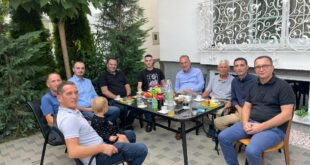 Fatmir Limaj, me bashkëpunëtorë, kanë vizituar familjen e Kadri Veselit, në Mitrovicë