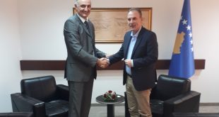 Limaj ka konfirmuar përkushtimin e Qeverisë së Kosovës për përmirësimin e pozitës së komunitetit malazez