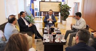 http://www.radiokosovaelire.com/neser-me-9-maj-2018-shenohet-20-vjetori-i-zenies-se-grykes-se-llapushnikut-nga-luftetaret-e-uck-se/