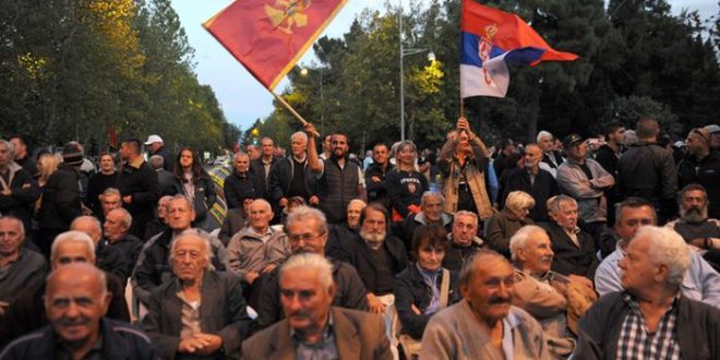 Mali i Zi protestoi kundër dëbimit nga Rusia të një deputeti që mbështet anëtarësimin e vendit të tij në NATO