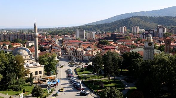 Në Manastir nuk ka paralele shqipe në shkollat e mesme