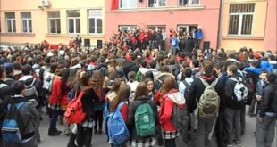 MASHT-i duhet të merret me politikat e arsimit e jo me policimin e nxënësve e mësimdhënësve