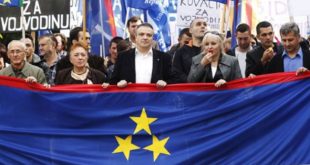 Partia e Vojvodinës ka caktuar Marshin e 300 flamujve në Novi Sad dhe kërkohet që Vojvodina të shpallet republikë