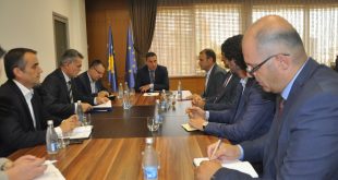 Ministri Bytyqi - rektorëve: Më 10 qershor mbahet një tryezë e përbashkët me Shqipërinë në Prizren