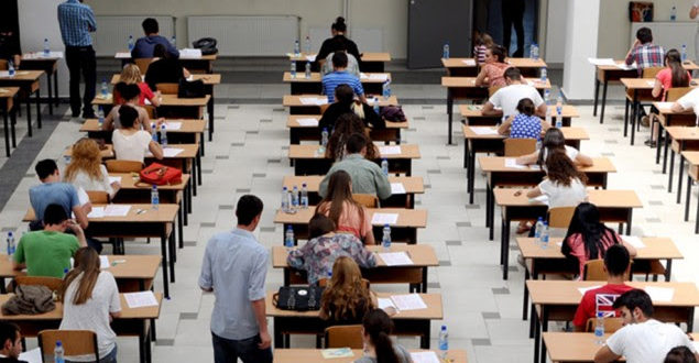 Mbi 10 mijë maturantë nesër do t’i nënshtrohen afatit të dytë të provimit shtetëror të maturës, pjesa e parë