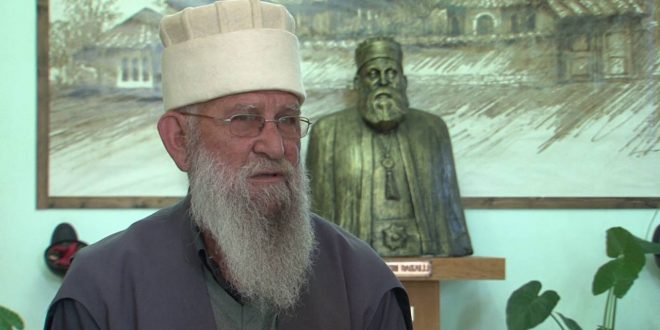 Baba Mumin Lama dhe Teqja Bektashiane të Gjakovës urojnë besimtarët islam për festën e Bajramit të Vogël