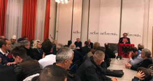 Bashkatdhetarë që jetojnë në Zvicës u tubuan në Ostermundigen për ta nderuar jetën e veprën e Astrit Deharit