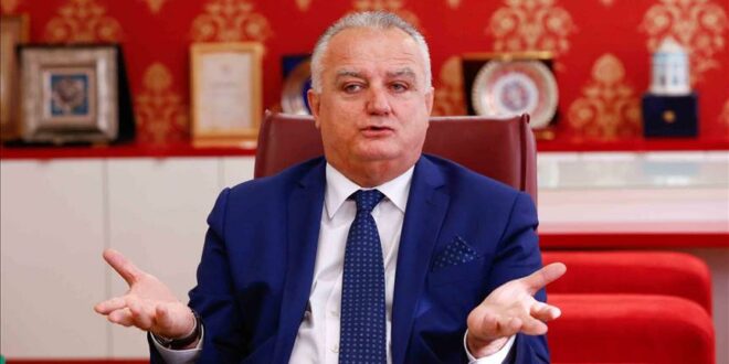 Deputeti nga UDSH-së, në Mal të Zi, Mehmet Zenka, përkrahu mocionin e mosbesimit ndaj kryeministrit, Abazoviq