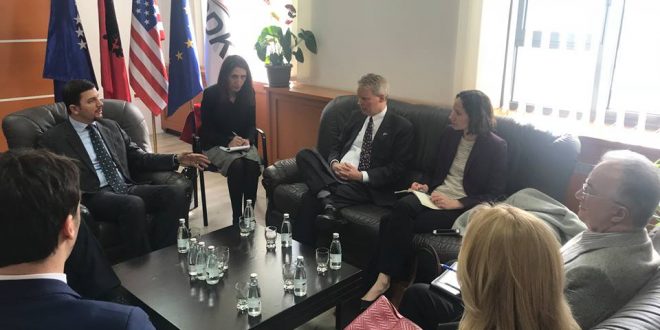 Memli Krasniqi ia konfirmon ambasadorit Delawie votën e PDK-së pro ratifikimit të demarkacionit