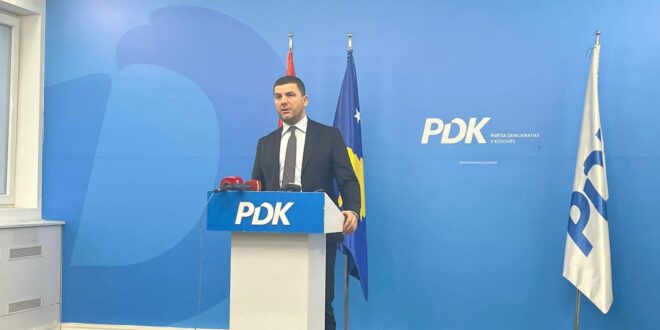 Memli Krasniqi: Një marrëveshje me Serbinë, pa njohjen në qendër, do të zgjasë procesin e dialogut dhe status-quonë në Kosovë