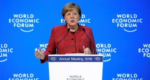 Angela Merkel ia përsërit kryetarit serb Vuçiq se ndryshimi i kufijve të Kosovës është i papranueshëm për Gjermaninë