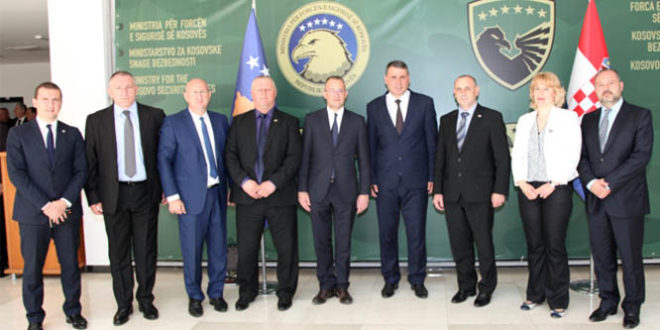Gjatë qëndrimit në Prishtinë zyrtarët e lartë të Kroacisë u pritën në takim edhe nga ministri, Haki Demolli