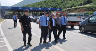 Ministri Bejtush Gashi dhe ambasadori Qemal Mingjozi vizituan pikë-kalimin kufitar në Morinë dhe Shishtavec