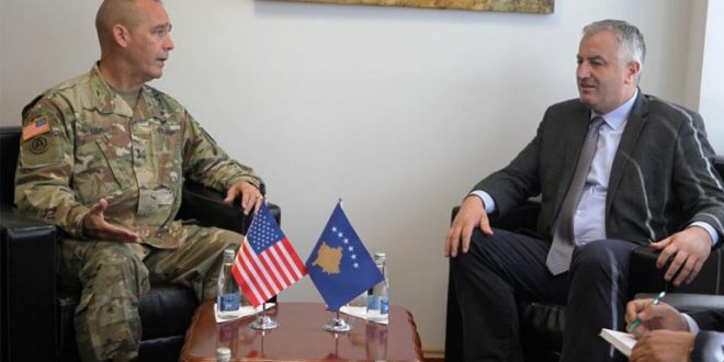 Ministri dhe komandanti i FSK-së pritën komandantin e Gardës Kombëtare të Ajovës gjeneralmajorin, Timothy Orr