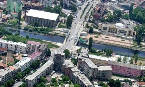 Mitrovica Veriore dhe Zveçani futën në karantinë, reagon Thaçi, thotë kjo është papërgjegjshmëri e Qeverisë së Kosovës